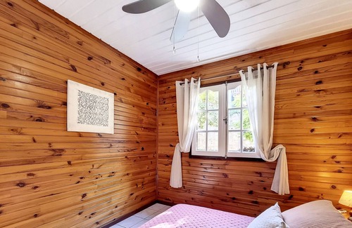 Grand Bois Cottage | Relaxing Gïte Réunion Paradis with Pool & Sea View
