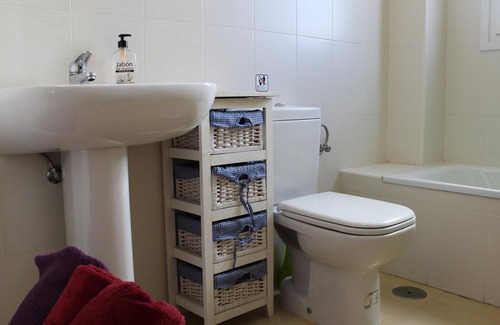 Torre-Pacheco Cottage | Comfortable Gite Roldán with Pool & Spa for 4 Guests