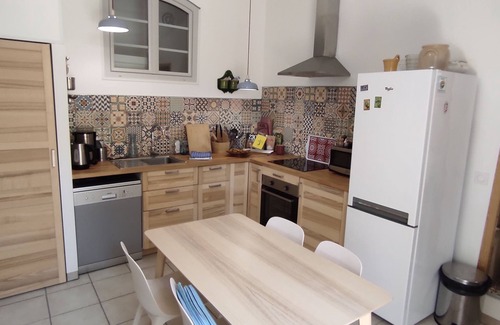 Entrechaux Apartment | Gîte Romarin: Relax Amidst Vineyards & Olive Groves