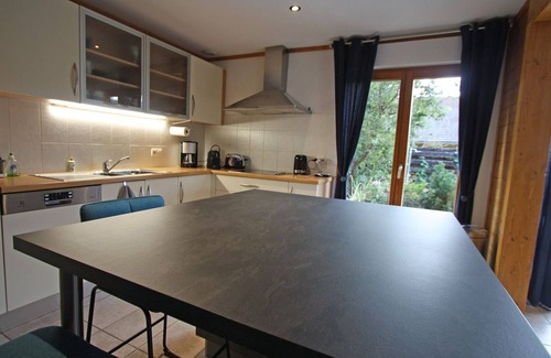 Rupt-sur-Moselle Cottage | Gite Rupt-sur-Moselle: Ideal Retreat with Private Pool & Spa