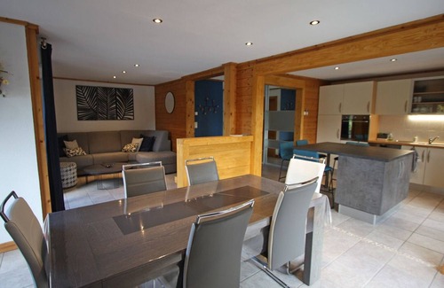 Rupt-sur-Moselle Cottage | Gite Rupt-sur-Moselle: Ideal Retreat with Private Pool & Spa