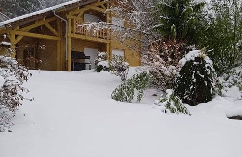 Rupt-sur-Moselle Cottage | Gite Rupt-sur-Moselle: Ideal Retreat with Private Pool & Spa