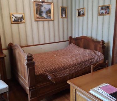 Vervialle House | Cozy Maison de campagne: Pet-Friendly Retreat for Families