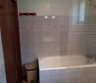 Vervialle House | Cozy Maison de campagne: Pet-Friendly Retreat for Families