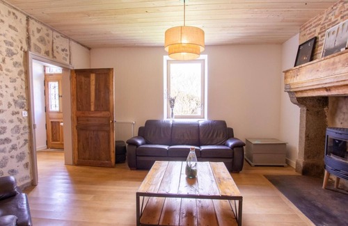 Saint-Estephe Cottage | Spacious Gite Saint-Estèphe: Perfect for Family Getaways