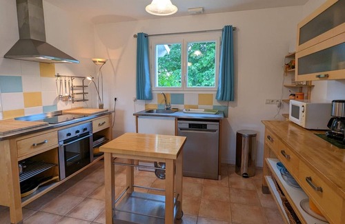Saint-Severin Cottage | Gite Saint-Séverin, 3 bedrooms, 6 persons