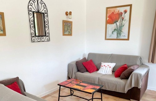 Saint-Severin Cottage | Gite Saint-Séverin, 3 bedrooms, 6 persons