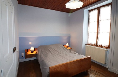 Sainte-Eulalie Cottage | Gite Sainte-Eulalie: Family-Friendly Retreat with 5 Bedrooms