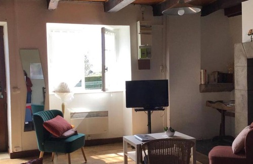 Sainte-Eulalie Cottage | Gite Sainte-Eulalie: Family Retreat with Spa & Breakfast