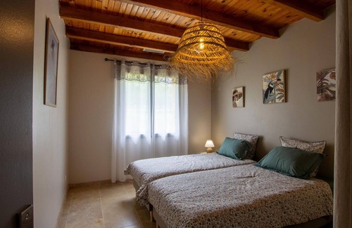 Sainte-Nathalene Cottage | Gite Sainte-Nathalène, 3 bedrooms, 6 persons