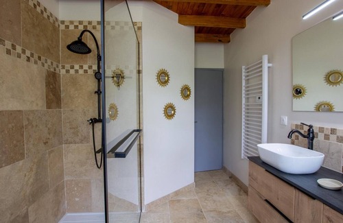 Sainte-Nathalene Cottage | Gite Sainte-Nathalène, 3 bedrooms, 6 persons