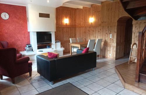 Plounevez-Quintin House | Family-Friendly Getaway at Gite Sant Venter - 4 Star Stay