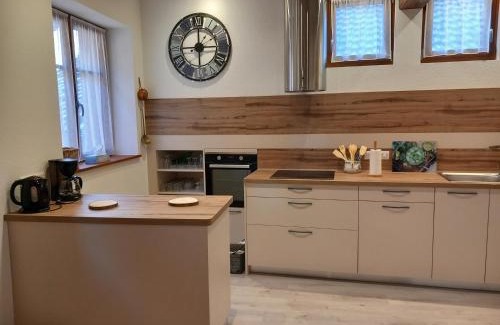 Old Town House | Top-Rated Gite Schlossberg: Family-Friendly Retreat