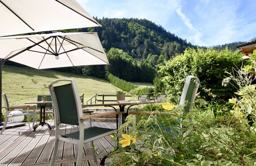 Le Valtin Cottage | Spacious Gite for 16 with Pool & Ocean Views - Top Rated
