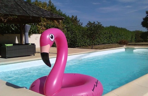 Bournel House | Cozy Gite with Private Pool and Outdoor Relaxation