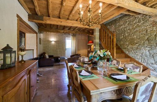 Alzonne House | Relax at Le Pigeonnier: Private Gîte with Pool & Spa