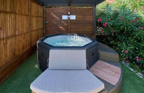 Alzonne House | Relax at Le Pigeonnier: Private Gîte with Pool & Spa