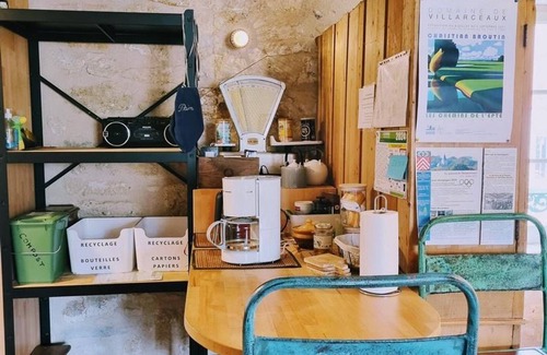 Themericourt Cottage | Gite Théméricourt: Family-Friendly Retreat with Spa Amenities