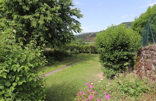 Thiezac Cottage | Cozy Gite Thiézac: Ideal for Families and Pet Lovers