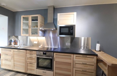 Thiezac Cottage | Gite Thiézac: Family-Friendly Retreat with Spa & Kitchen