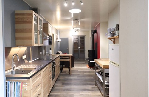 Thiezac Cottage | Gite Thiézac: Family-Friendly Retreat with Spa & Kitchen