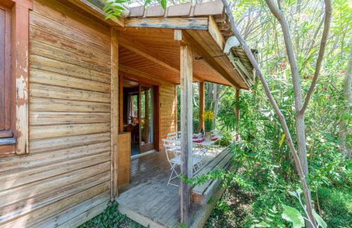 Mirabel-aux-Baronnies Ski Chalet | Pet-Friendly Gite Thym: Rated 10/10 with Pool & Family Fun