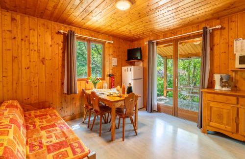 Mirabel-aux-Baronnies Ski Chalet | Pet-Friendly Gite Thym: Rated 10/10 with Pool & Family Fun