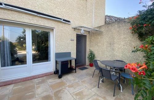 Saint-Jean-de-Barrou House | Relaxing Gite Thym Spa in the Heart of Olive Groves