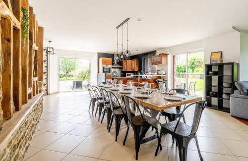 Caden Villa | Relaxing Gite Ti Coz with Indoor Pool for Family Enjoyment