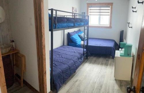 Lac-Bouchette Bed & Breakfast | Family-Friendly Gite Touristique Eaux Bons Vievents Awaits