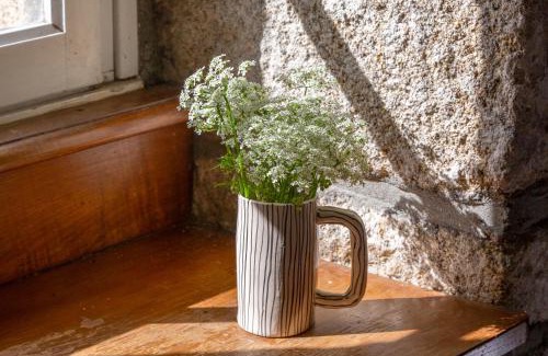 Plobannalec-Lesconil House | Gite Ty Coz - Family-Friendly Stay Just 5 Minutes from Beach