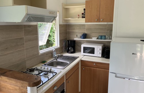 Saint-Francois Cabin | Gite Ty Koko: Ocean View with Pool & Spa Amenities