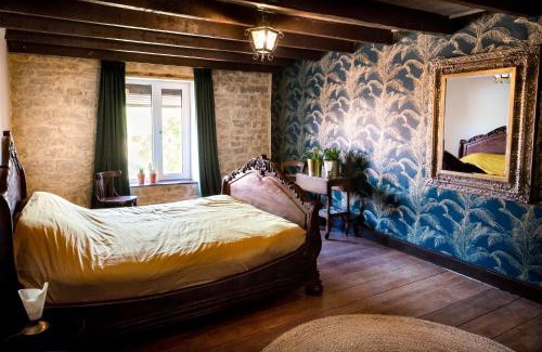 Voisey Apartment | Discover Gite une belle Histoire: 9.4/10 & Pet Friendly