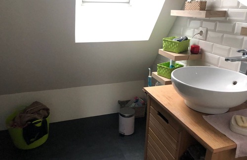 Ecorpain Cottage | Gite Val-d'Étangson-Évaillé: Space for 10 & Spa Amenities