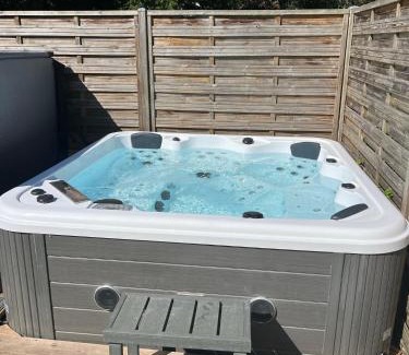 Selestat Villa | Family-Friendly Gite Villa Avril with Pool & Spa near Europapark
