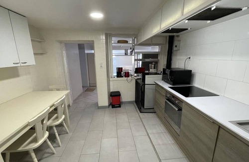 Nouan-sur-Loire Cottage | Family-Friendly Gite Vineuil with Kitchen and 8/10 Rating