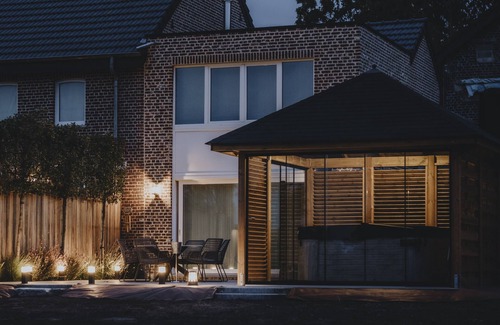 Hannut House | Relaxing Gite Wellness Retreat with Ocean View & Spa