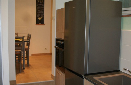 Grezet-Cavagnan Cottage | Relaxing Gîte with Access to a Private Swimming Pool