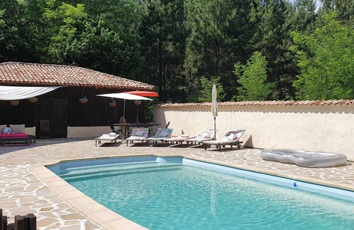 Prechac House | Relaxing Gite with Private Pool Nestled in Serene Forest