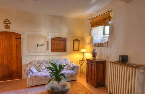 Douchapt House | Gite with swimming pool / restaurant nearby