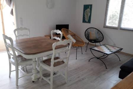 Conca Apartment | Family-Friendly Gites Albareddu Conca with Pool & Hot Tub