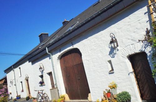 Louftemont House | Family-Friendly Gites-Clairiere-Ardenne with Pet Amenities