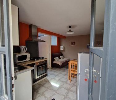 Courtils House | Pet-Friendly Gites de l'Archange with Family Amenities