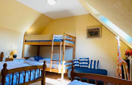 Cherrueix House | Gites des Sablons: Enjoy Oceanfront Bliss with Family