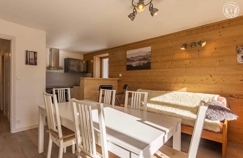 Saint-Michel-de-Maurienne House | Convenient Gites DE Beaune - LE Brequin with Kitchen Access