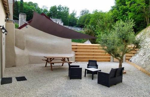 Chaumont-sur-Loire Bed & Breakfast | Discover Gites LA CHAUMONIERE: Rated 8.3 with Restaurant