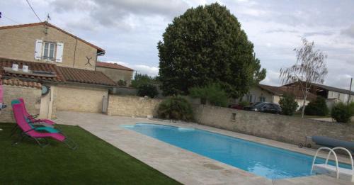 Prisse-la-Charriere Villa | Discover Gites la Marquise: Pet-Friendly Retreat with Pool