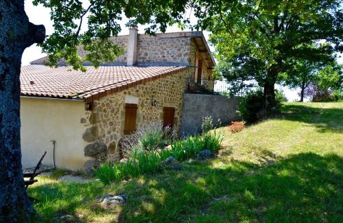 Saint-Romain-de-Lerps House | Relax at Gites Le Chêne & Le Tilleul with Ocean Views