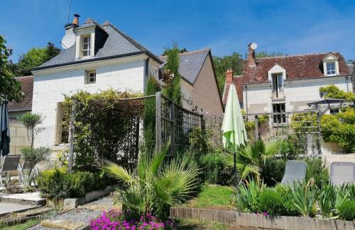 Bourre House | Family-Friendly Retreat at Gites les petits Châteaux