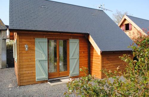 Vienne-en-Bessin House | Delightful Gites Les Rainettes: Pet & Child Friendly Retreat